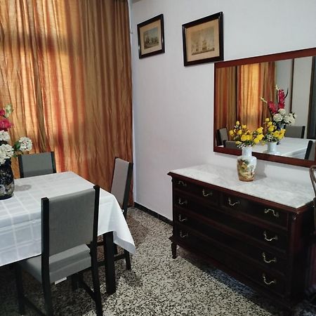 Apartamento Acogedor Seville Exterior photo